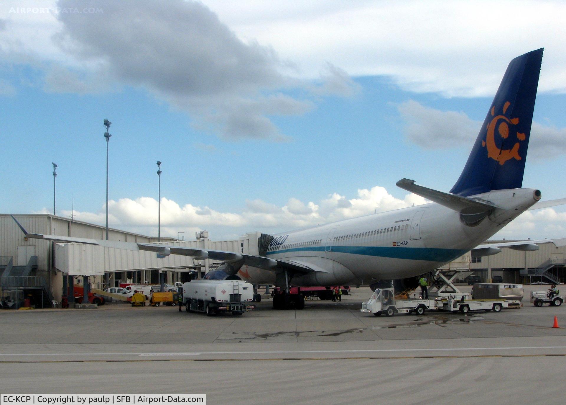 EC-KCP, 2007 Airbus A330-343X C/N 833, Getting a quick turnaround so it can cross back over the pond.