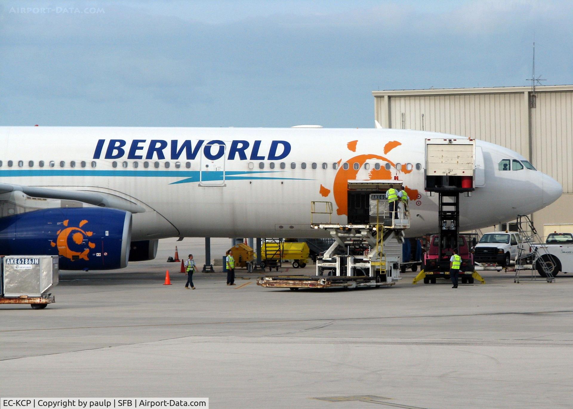 EC-KCP, 2007 Airbus A330-343X C/N 833, Loading up before returning to England.