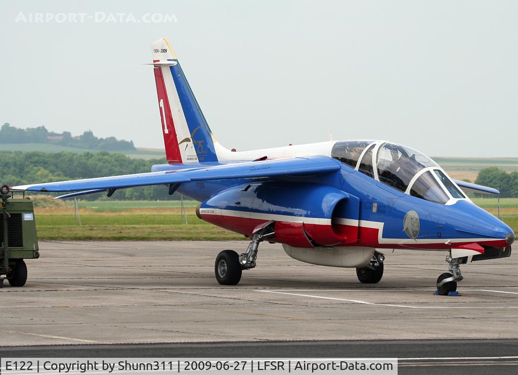 E122, Dassault-Dornier Alpha Jet E C/N E122, Used as a demo aircraft during LFSR Airshow 2009