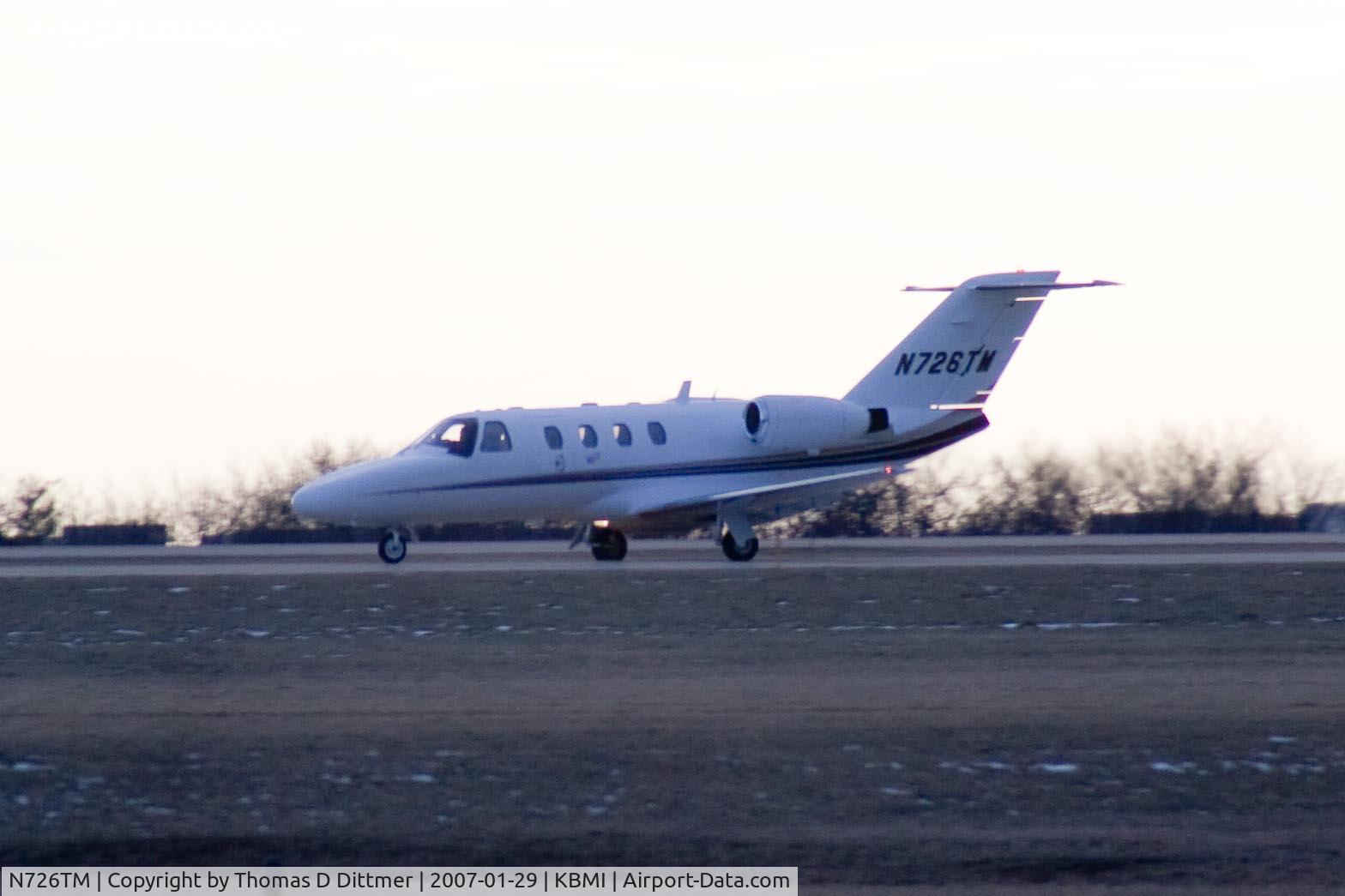 N726TM, 2001 Cessna 525 CitationJet CJ1 C/N 525-0414, N726TM landing roll