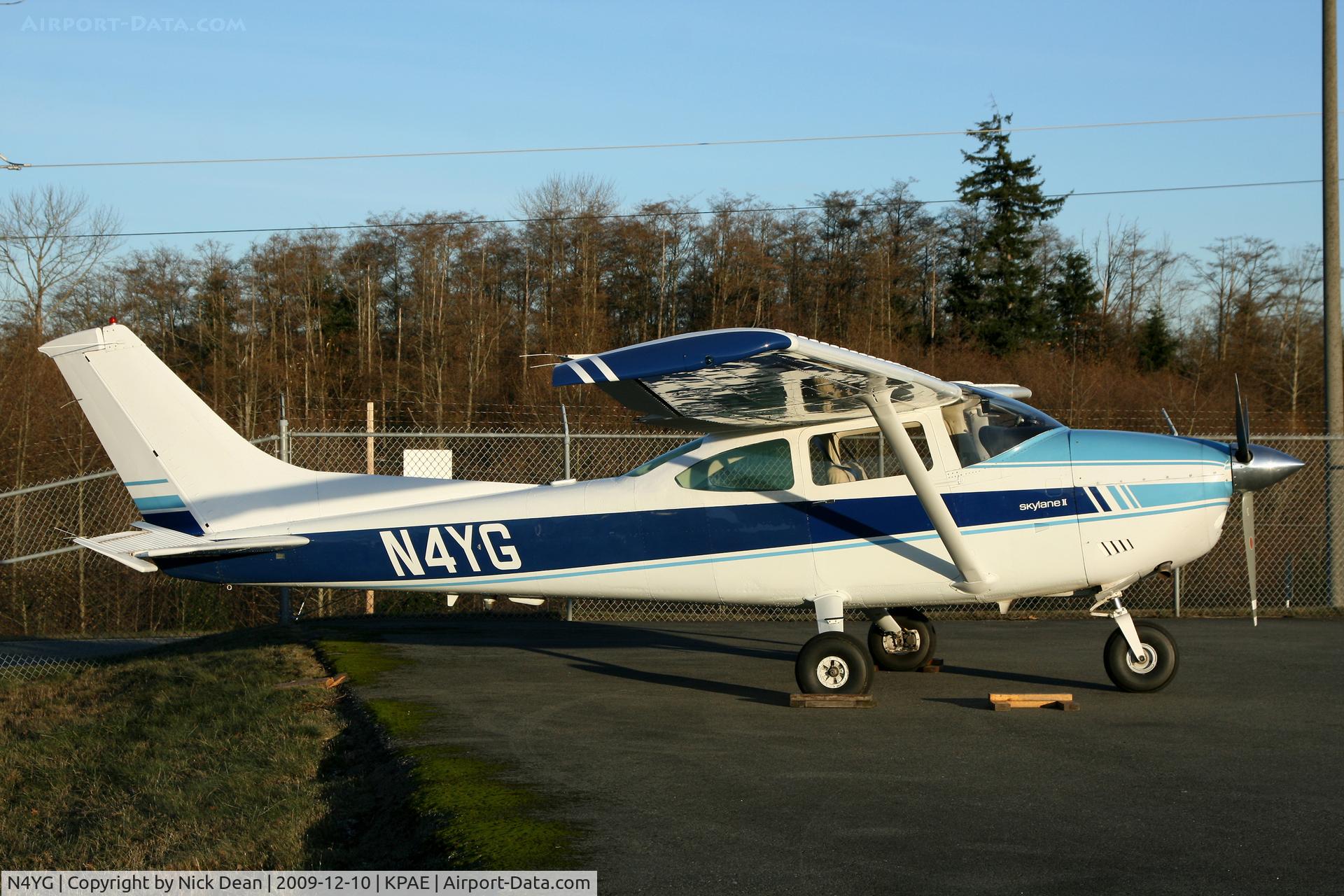 N4YG, 1977 Cessna 182Q Skylane C/N 18265656, KPAE