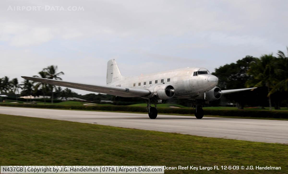N437GB, 1944 Douglas DC3C-S1C3G (C-47A) C/N 19999, take off at Ocean Reef