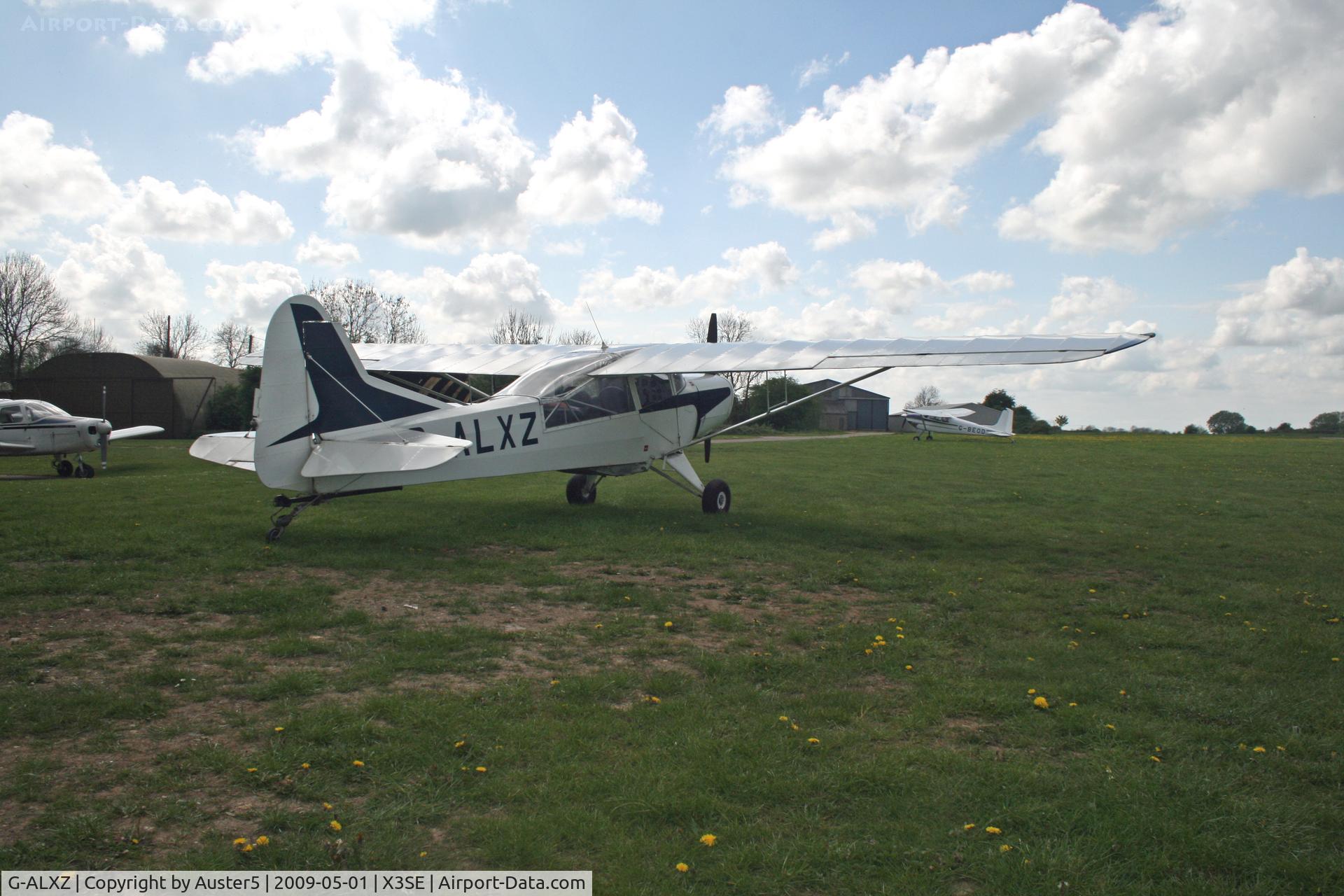G-ALXZ, 1944 Taylorcraft Auster Mk.5/150 C/N 1082, Resting at Spanhoe, June 2009