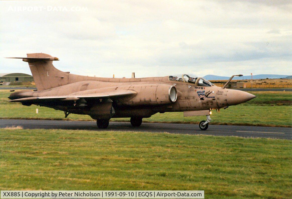 XX885, 1974 Hawker Siddeley Buccaneer S.2B C/N B3-01-73, Buccaneer S.2B of 12 Squadron in Gulf War markings taxying to the active runway at Lossiemouth in September 1991.