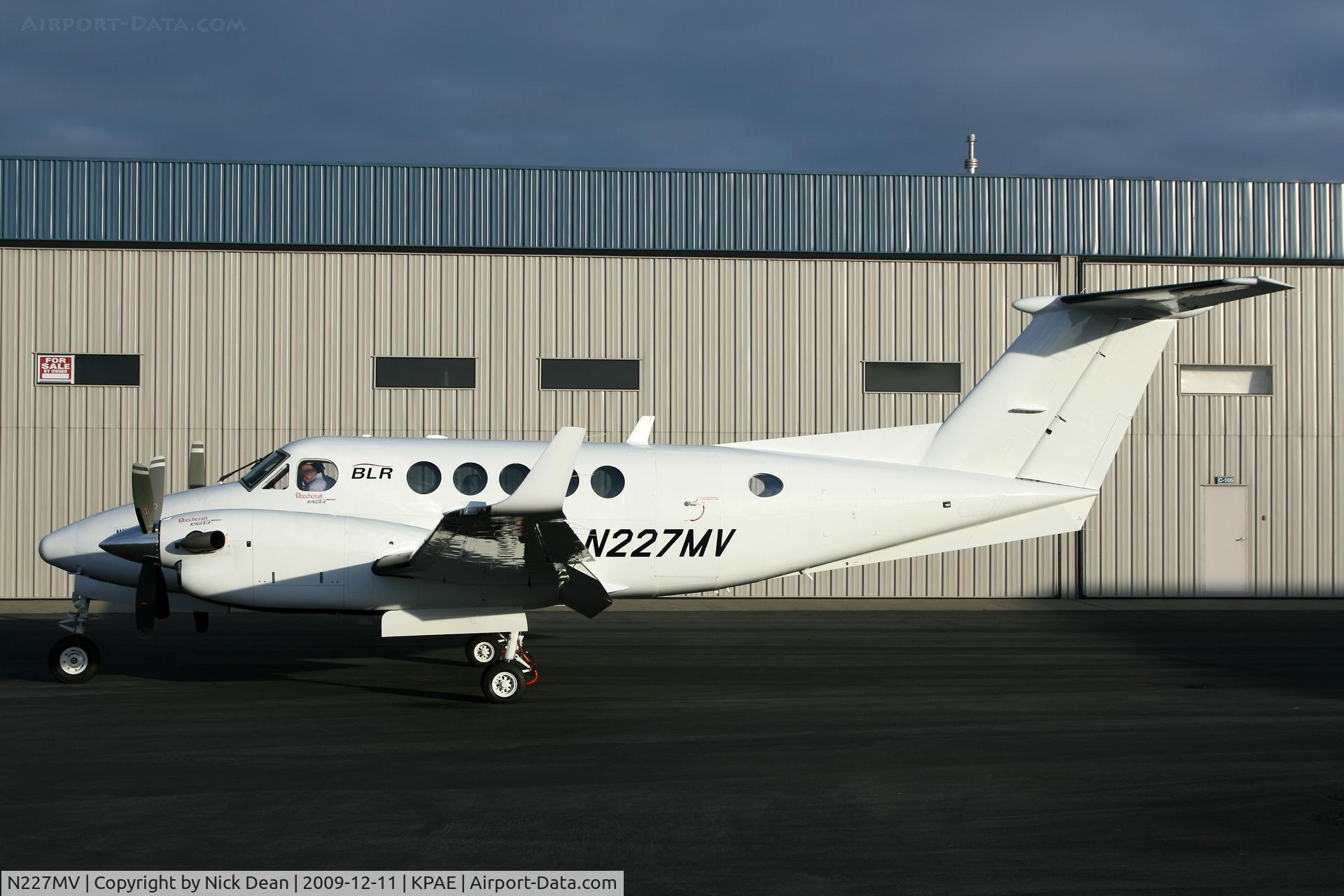 N227MV, 2008 Hawker Beechcraft B200GT King Air C/N BY-77, KPAE