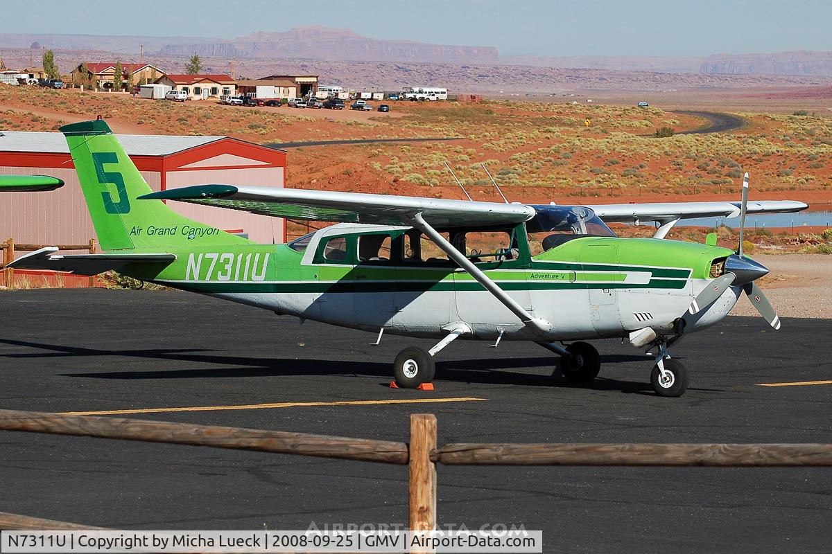 N7311U, 1977 Cessna T207A Turbo Stationair 7 C/N 20700395, At Monument Valley