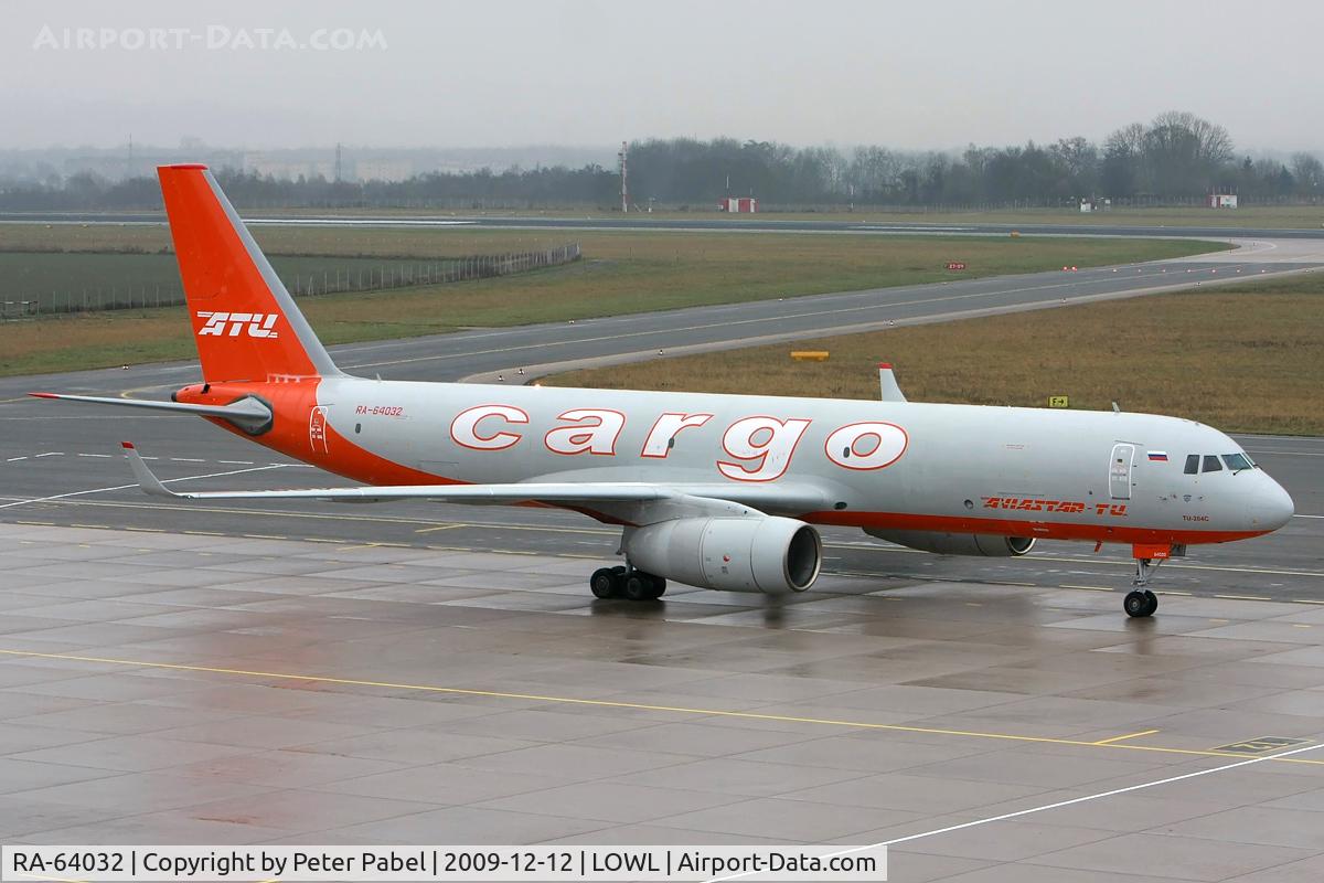 RA-64032, Tupolev Tu-204-100C C/N 1450743164032, Tupolev Cargo