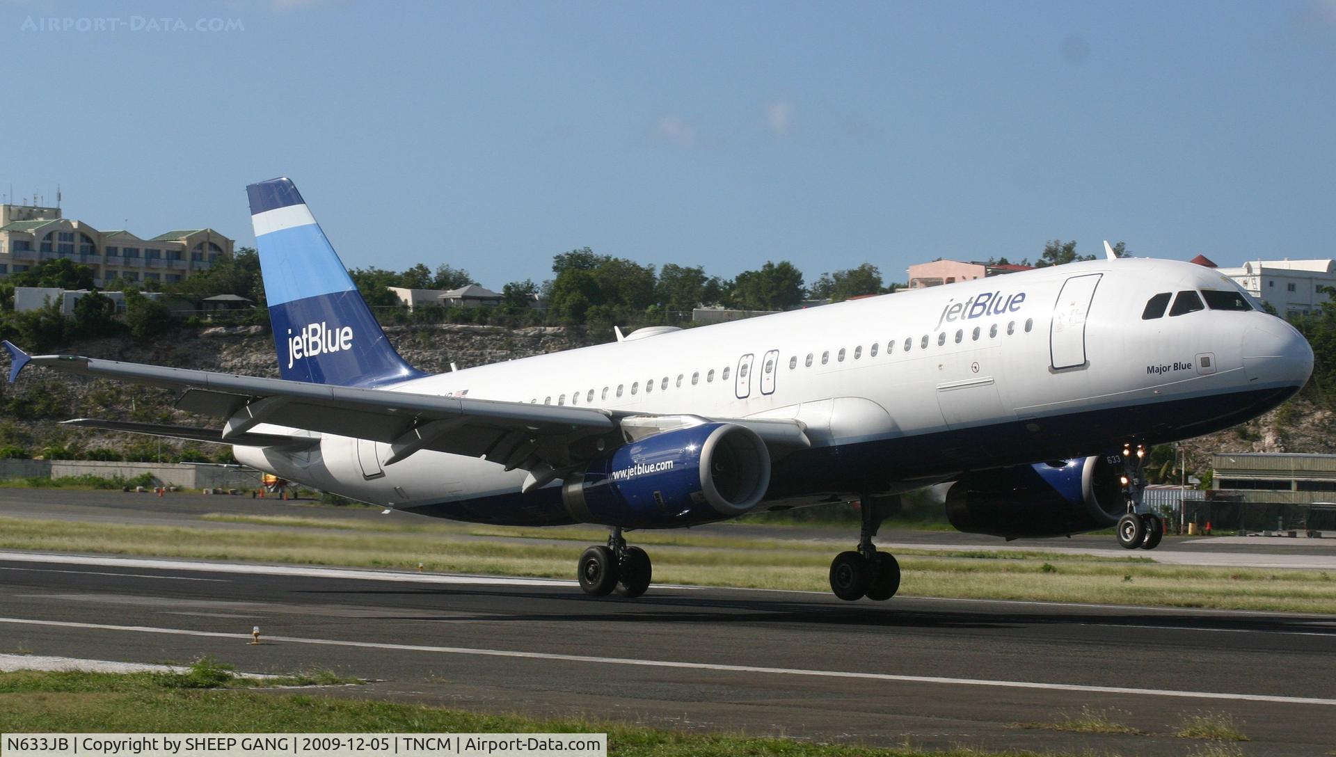 N633JB, 2006 Airbus A320-232 C/N 2671, Jet blue N633JB landing at tncm