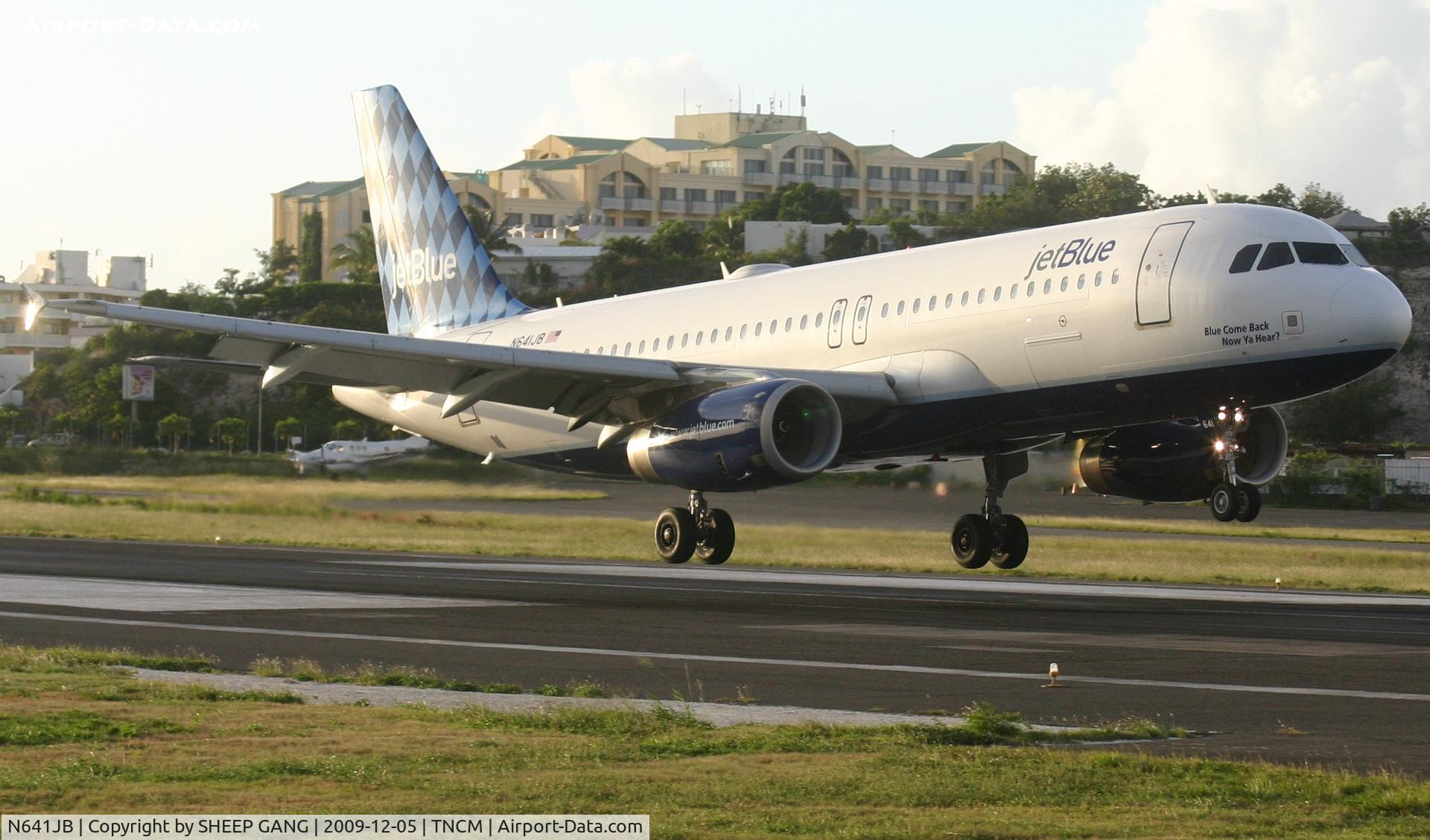 N641JB, 2006 Airbus A320-232 C/N 2848, N641JB landing at tncm