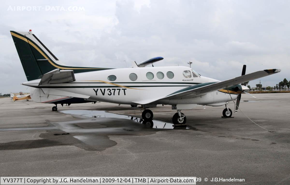 YV377T, 1982 Beech C90-1 King Air C/N LJ-1041, at Kendall-Miami on a cloudy rainy day