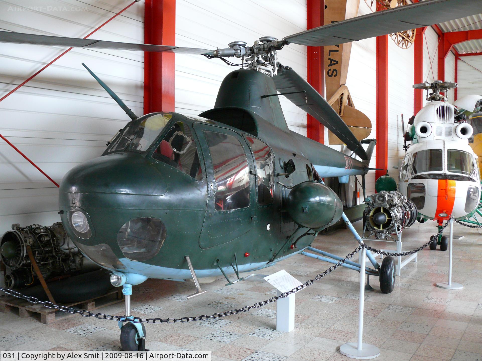 031, 1964 Mil SM-1Wb C/N 401031, Mil Mi1 Hare 031/Red Hungarian Air Force in the Hermerskeil Museum Flugausstellung Junior