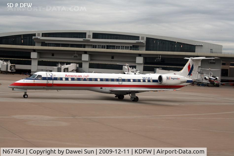 N674RJ, 2004 Embraer ERJ-145LR (EMB-145LR) C/N 14500801, DFW