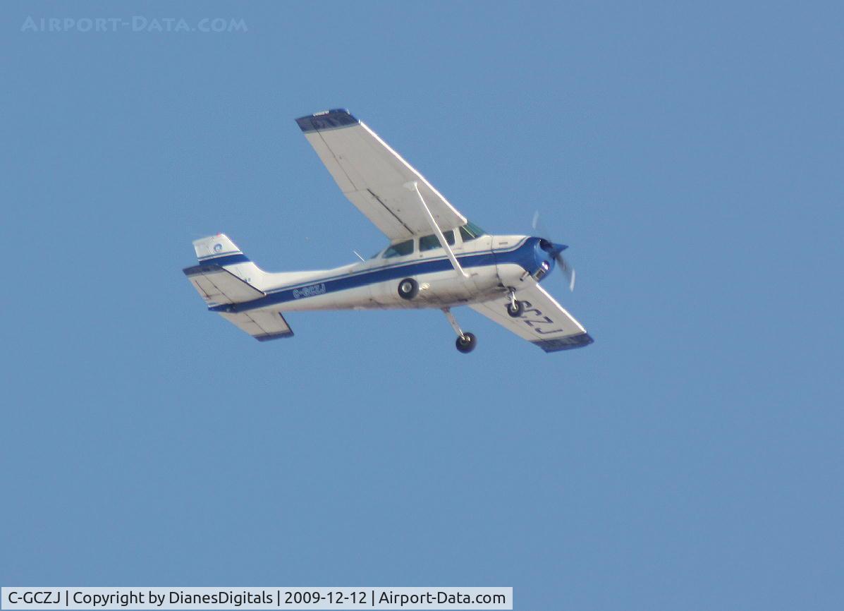 C-GCZJ, 1975 Cessna 172M C/N 17265130, Vaughan ON