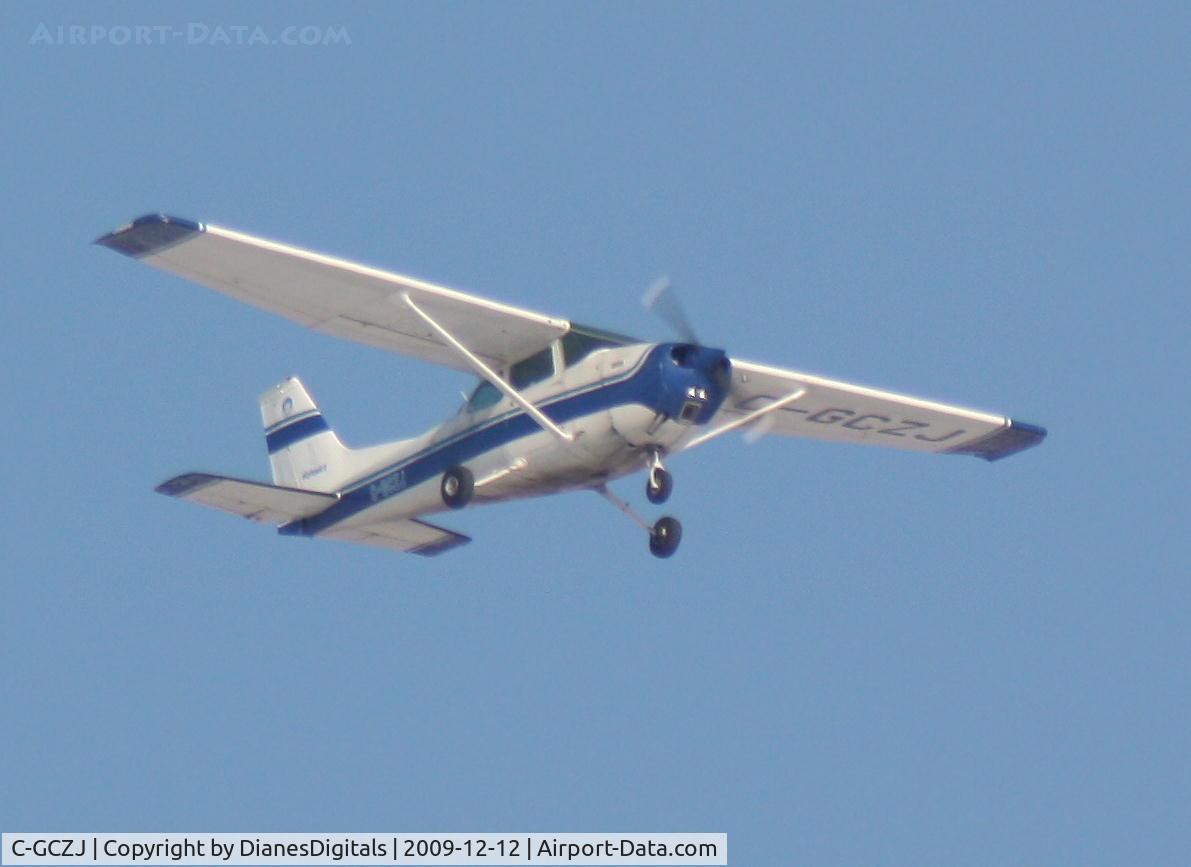 C-GCZJ, 1975 Cessna 172M C/N 17265130, Vaughan ON