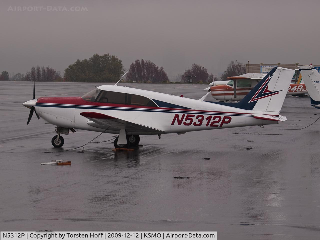 N5312P, 1958 Piper PA-24-250 Comanche C/N 24-353, N5312P parked at KSMO