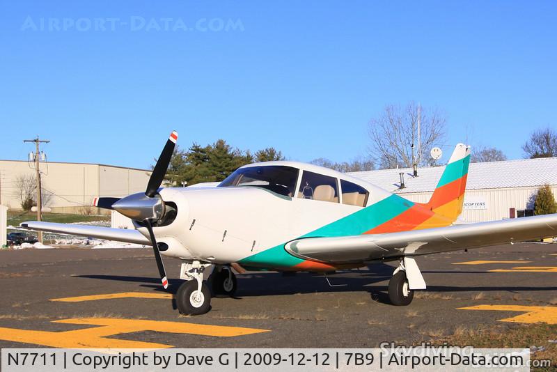 N7711, Piper PA-24 Comanche C/N 24-3397, Piper Comanche in the original Pilgrim Airlines paint scheme.
