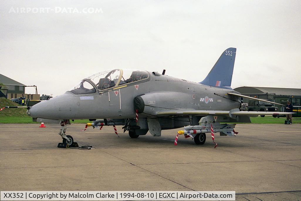 XX352, 1981 Hawker Siddeley Hawk T.1A C/N 202/312176, British Aerospace Hawk T1A. From RAF No 7 FTS/19(R) Sqn, Chivenor and seen at RAF Coningsby's Photocall 94.