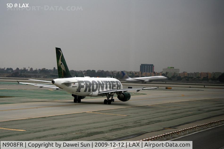 N908FR, 2002 Airbus A319-111 C/N 1759, lax