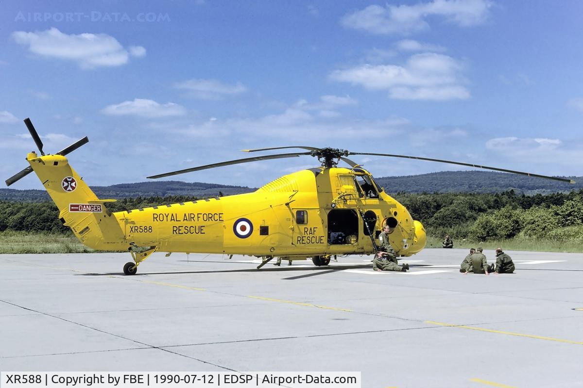 XR588, 1962 Westland Wessex HC.2 C/N WA121, WESTLAND WESSEX HC.1 during refueling stop at Fliegerhorst Pferdsfeld