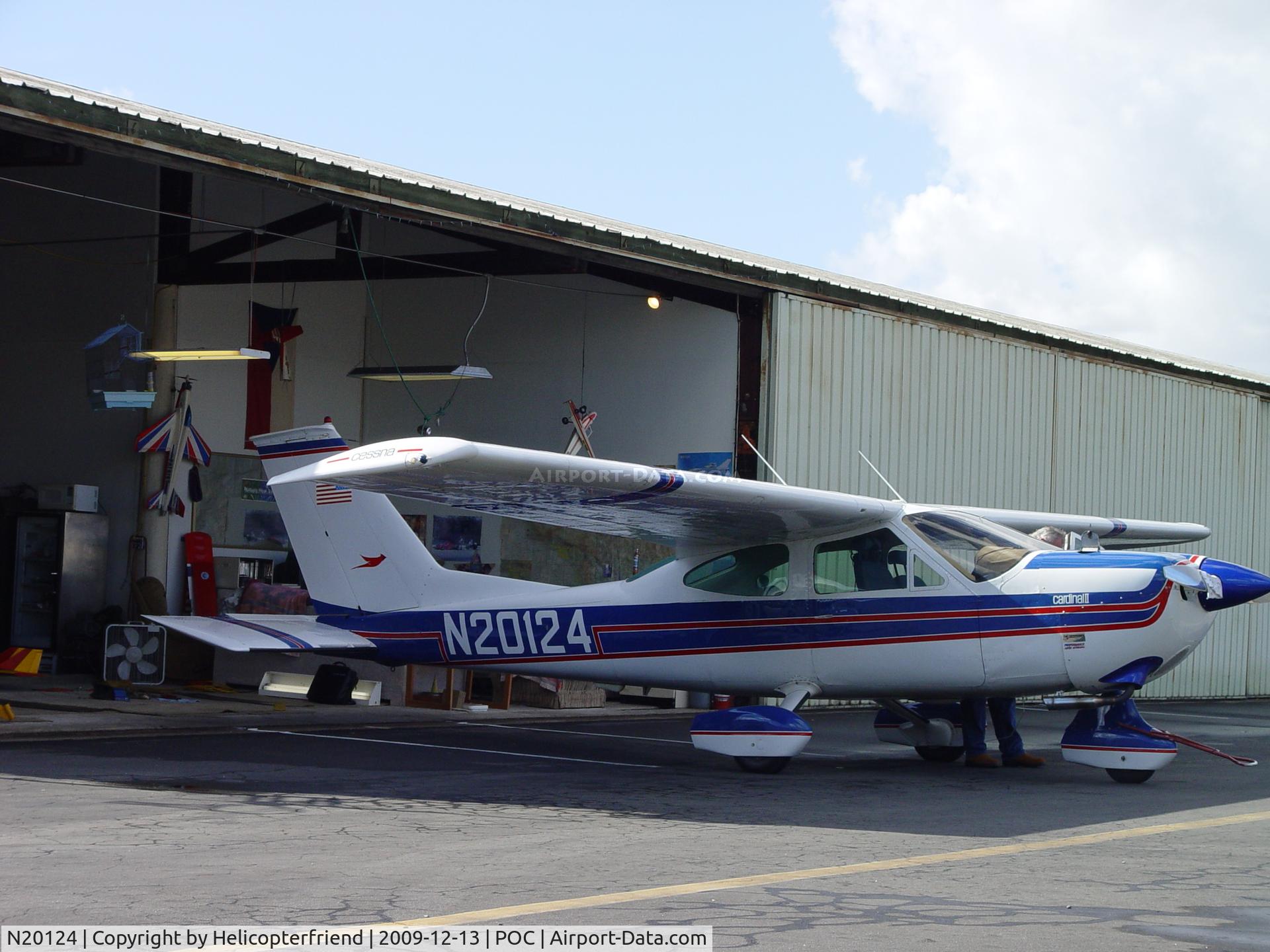 N20124, 1977 Cessna 177B Cardinal C/N 17702631, Pulled out for hanger room