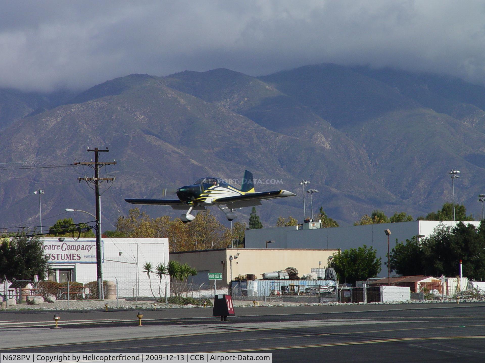 N628PV, 2000 Vans RV-6A C/N 24279, On final runway 24