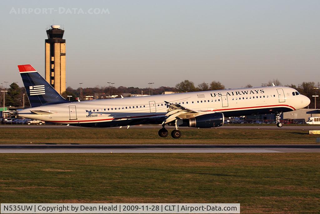 N535UW, 2009 Airbus A321-231 C/N 3993, US Airways N535UW (FLT AWE303) from Denver Int'l (KDEN) landing RWY 18C.