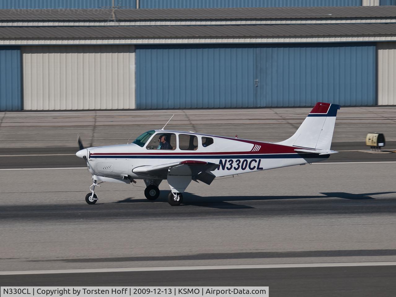 N330CL, 1962 Beech 35-B33 Debonair C/N CD-488, N330CL arriving on RWY 21