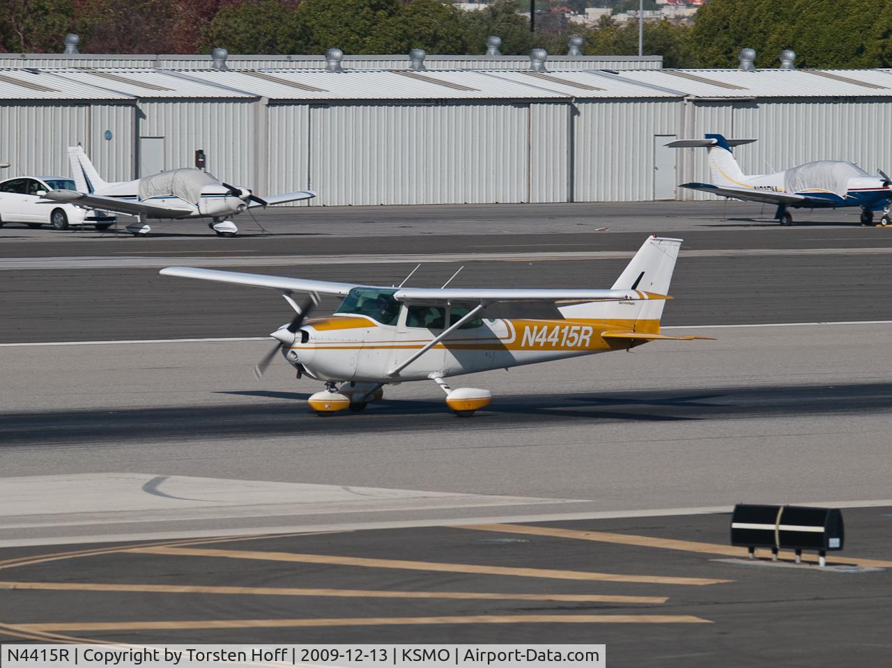 N4415R, 1974 Cessna 172M C/N 17263163, N4415R arriving on RWY 21