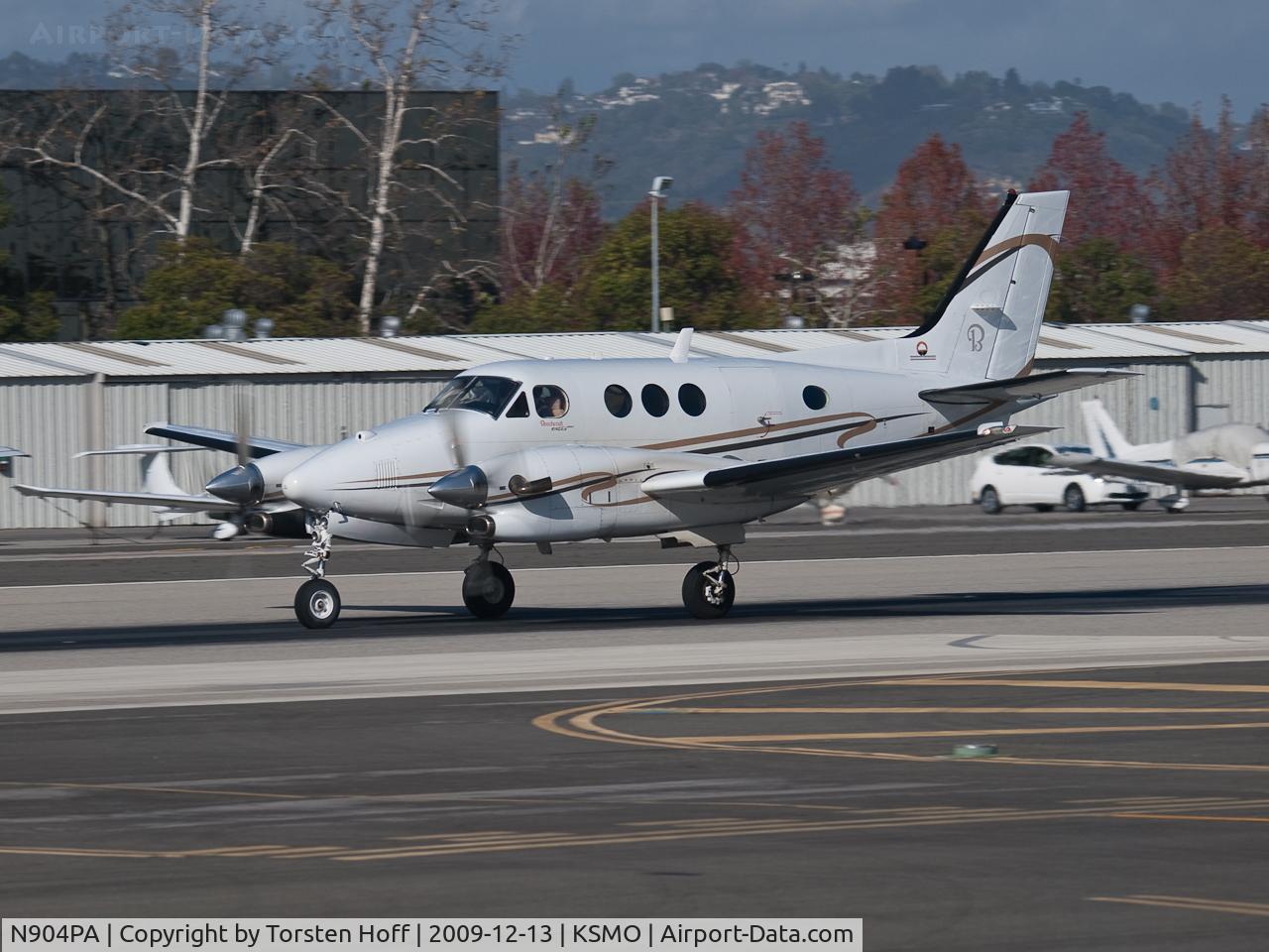 N904PA, Raytheon C90GT King Air C/N LJ-1792, N904PA departing from RWY 21