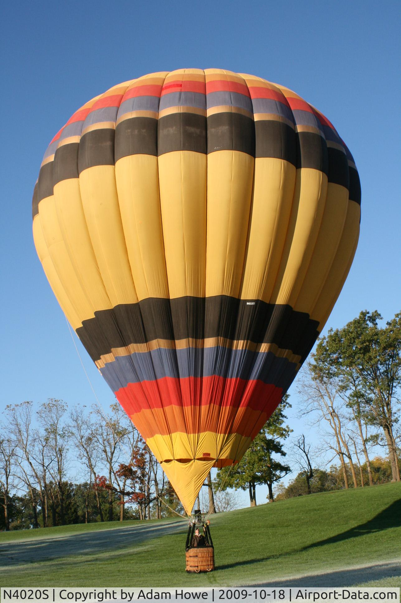 N4020S, 1991 Cameron Balloons Us N-77 C/N 5677, Balloon at landing
