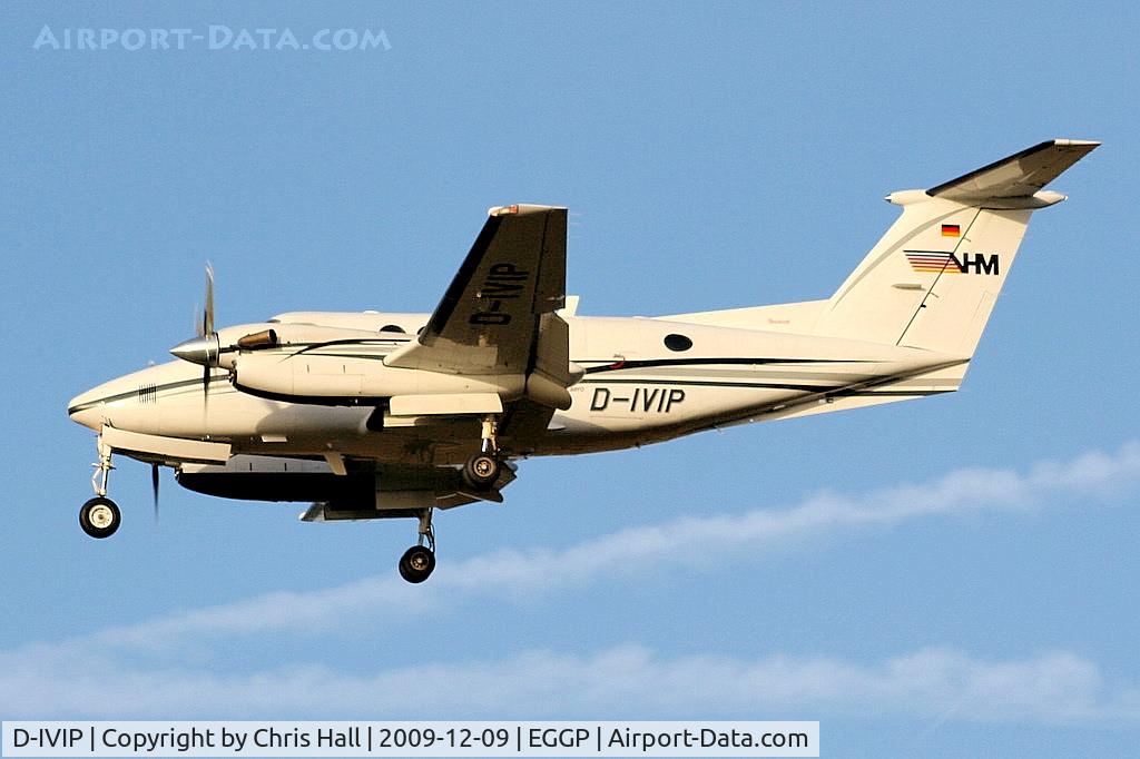 D-IVIP, 1999 Raytheon B200 King Air C/N BB-1672, VHM Schul- und Charterflug