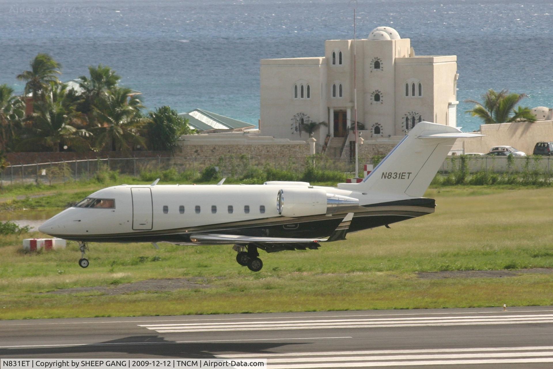 N831ET, 2000 Bombardier Challenger 604 (CL-600-2B16) C/N 5451, N831ET landing at tncm