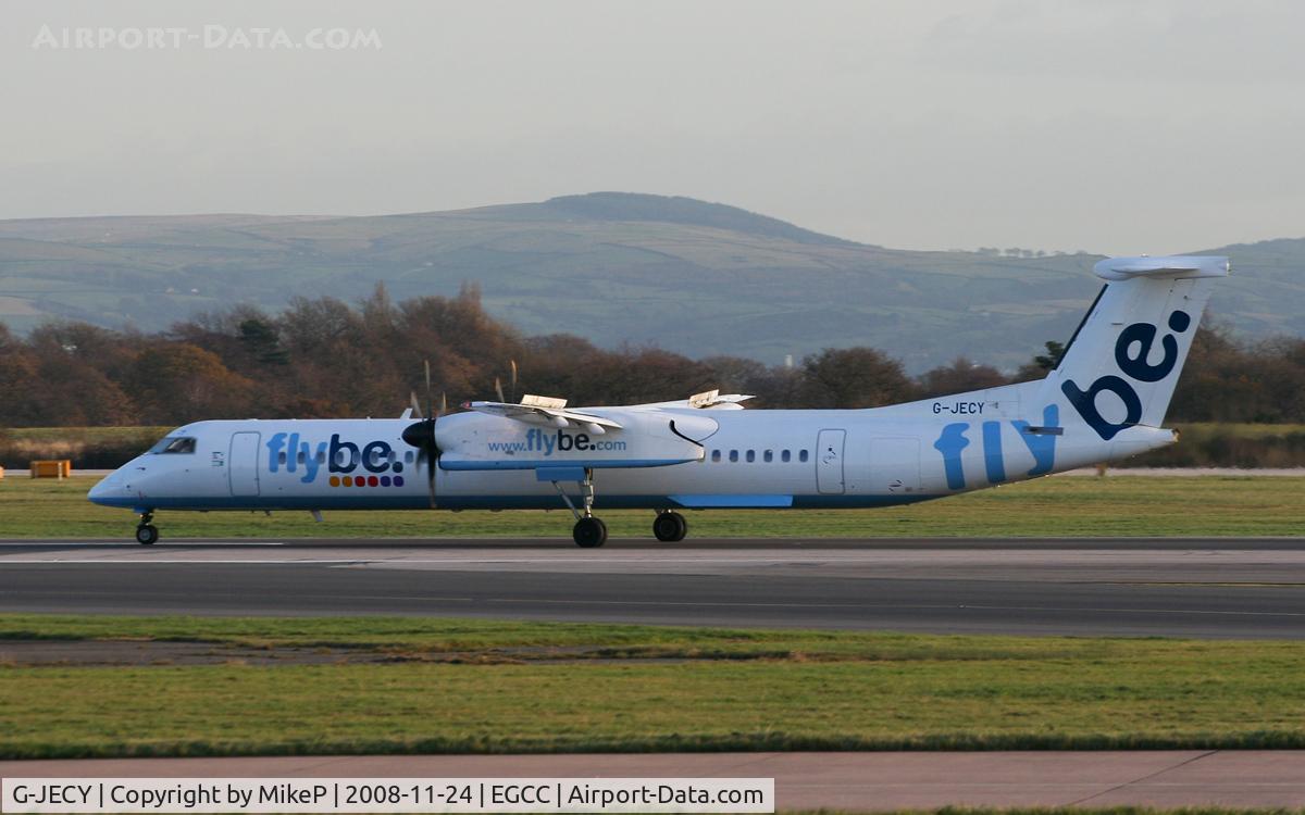G-JECY, 2007 De Havilland Canada DHC-8-402Q Dash 8 C/N 4157, Arriving on Runway 05L.