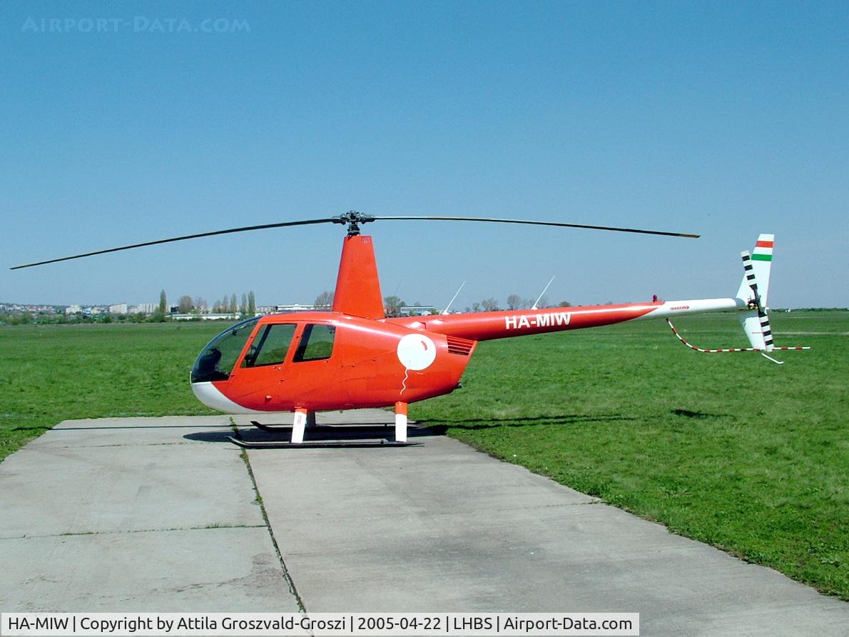 HA-MIW, 1998 Robinson R44 Astro C/N 0543, Budaörs-Airport, Hungary
