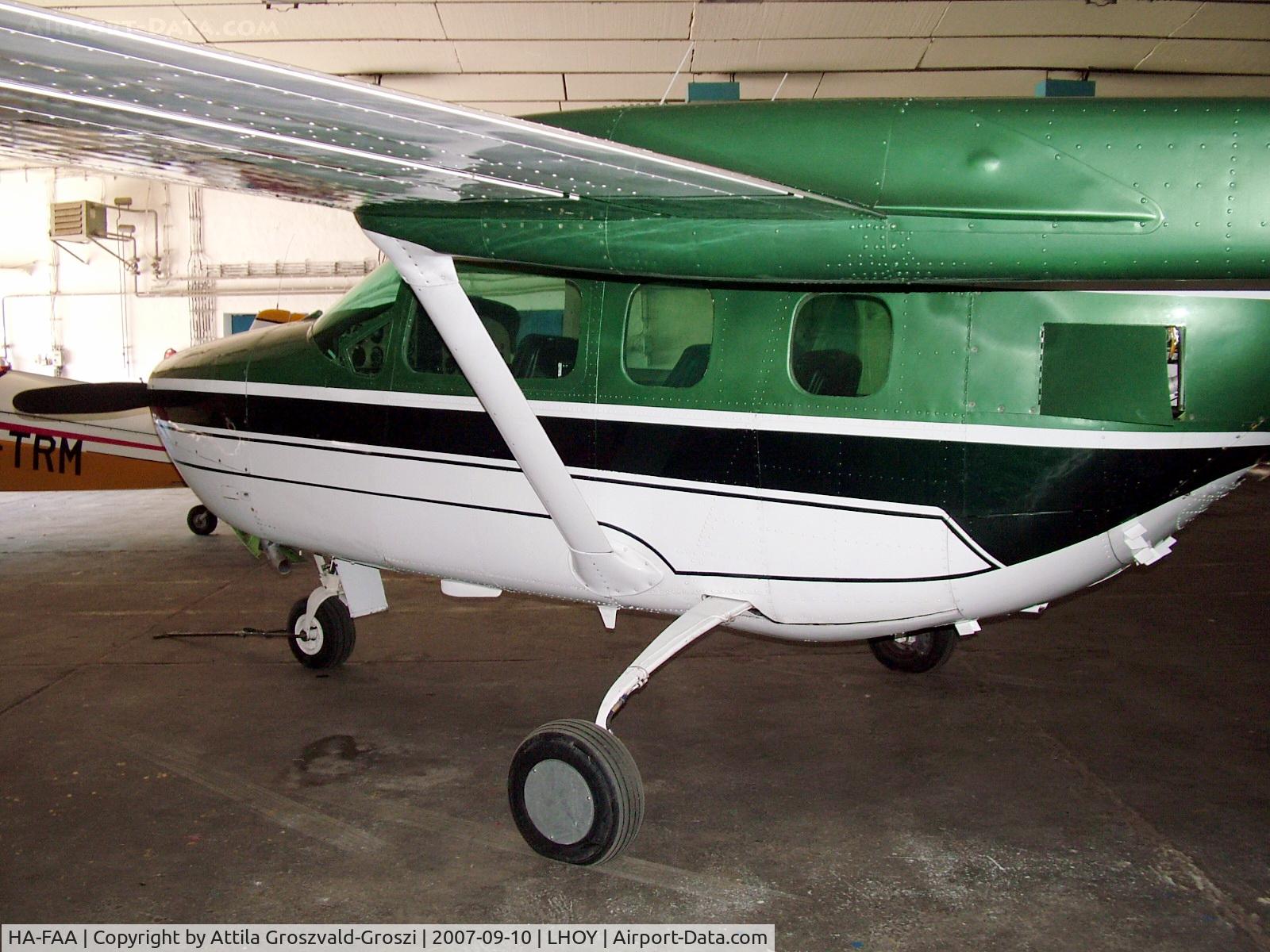 HA-FAA, 1975 Reims Cessna F337G Super Skymaster C/N F3370032, Öcsény Airport - Hungary
