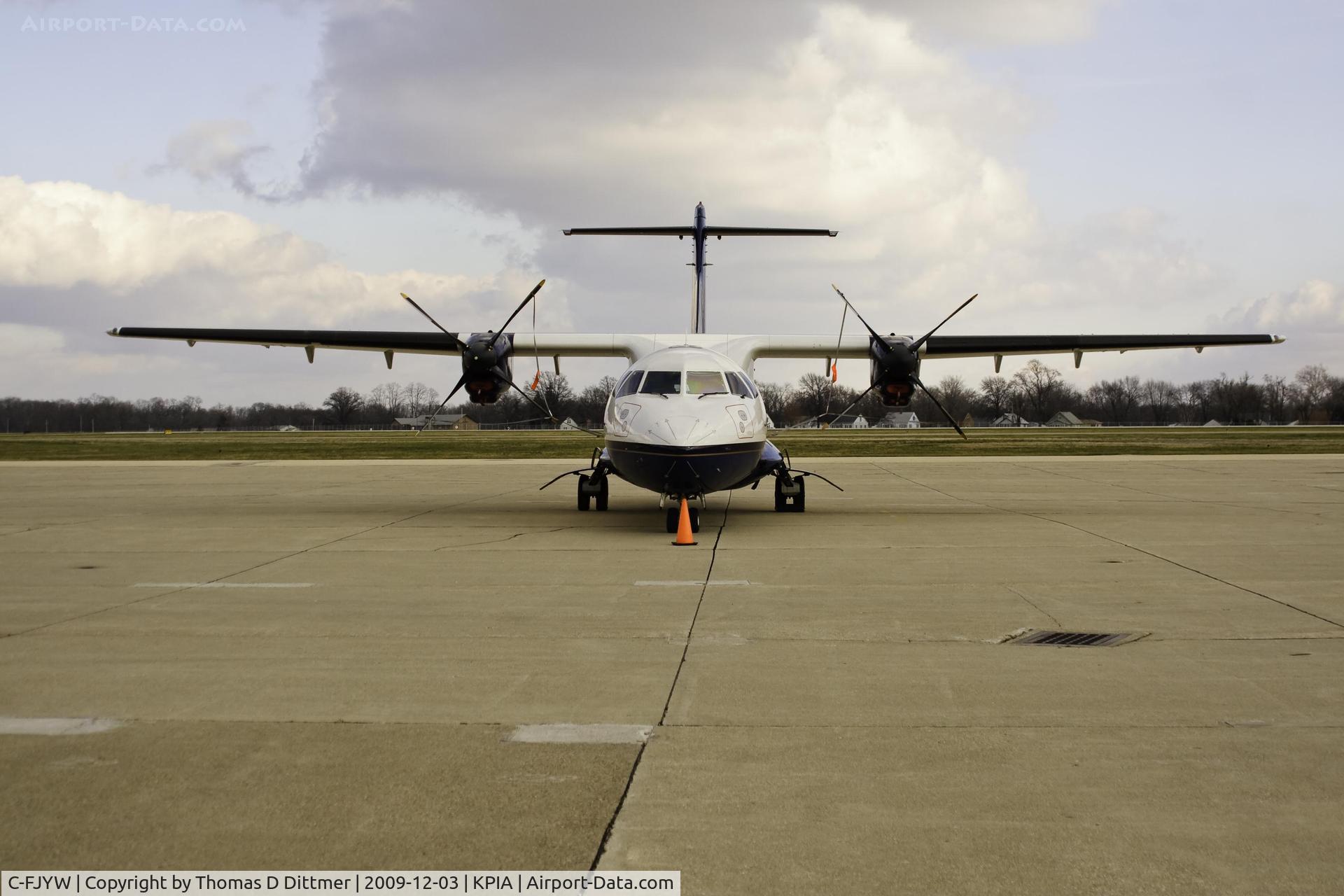 C-FJYW, 1991 ATR 42-300 C/N 235, C-FJYW closed up and waiting