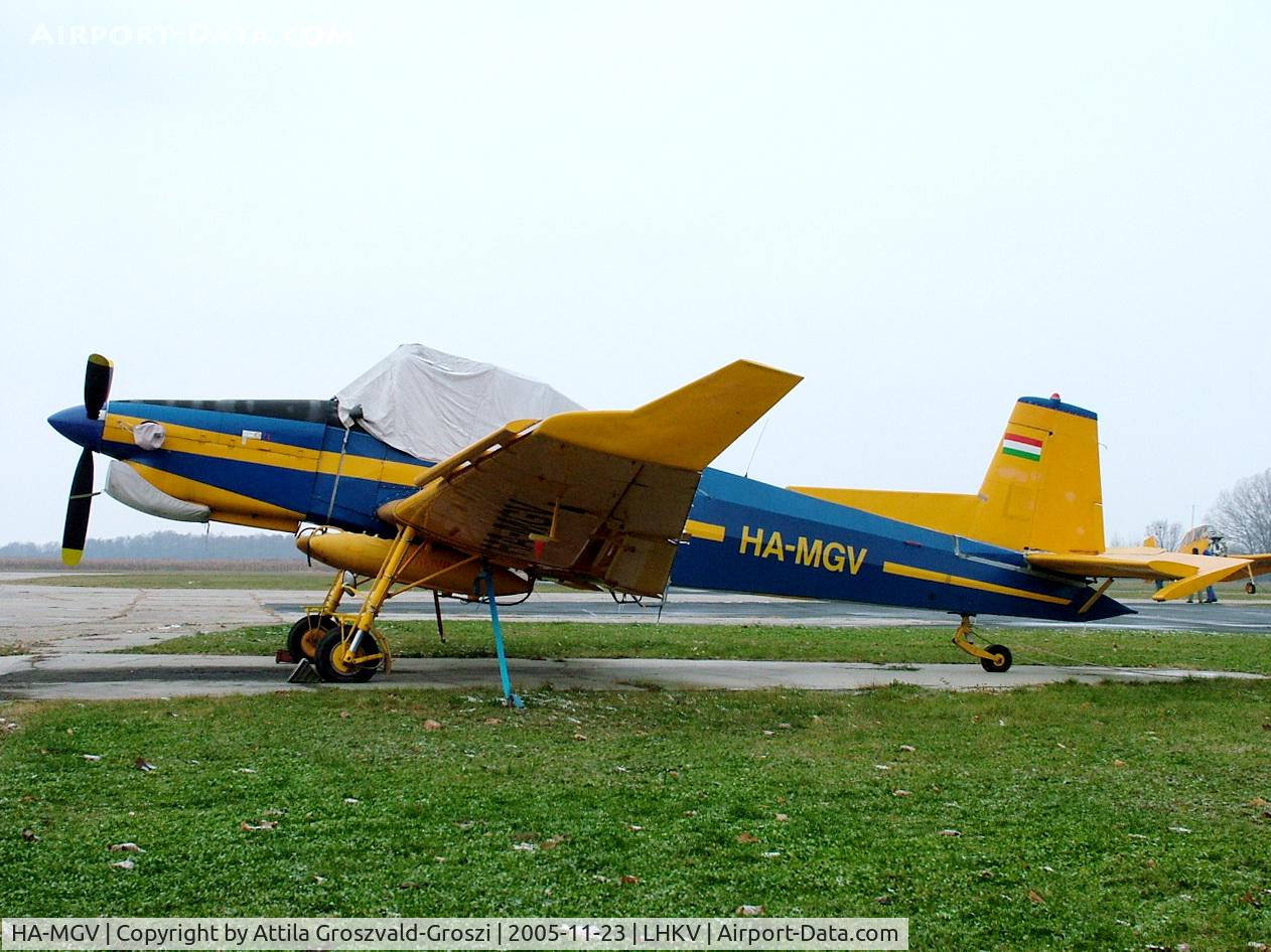 HA-MGV, 1986 Zlin Z-37T Agro-Turbo C/N 009, Kaposújlak airport, Hungary