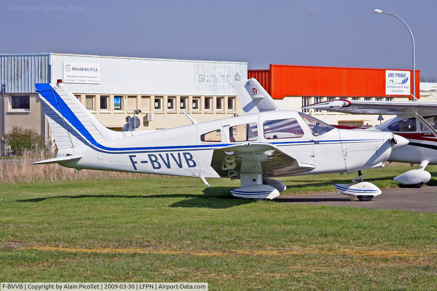 F-BVVB, Piper PA-28-151 Cherokee Warrior C/N 287515165, static