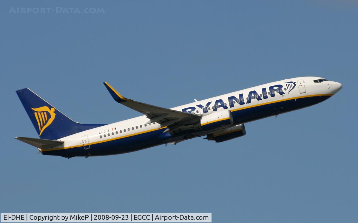 EI-DHE, 2005 Boeing 737-8AS C/N 33574, Climbing away from Runway 05L.