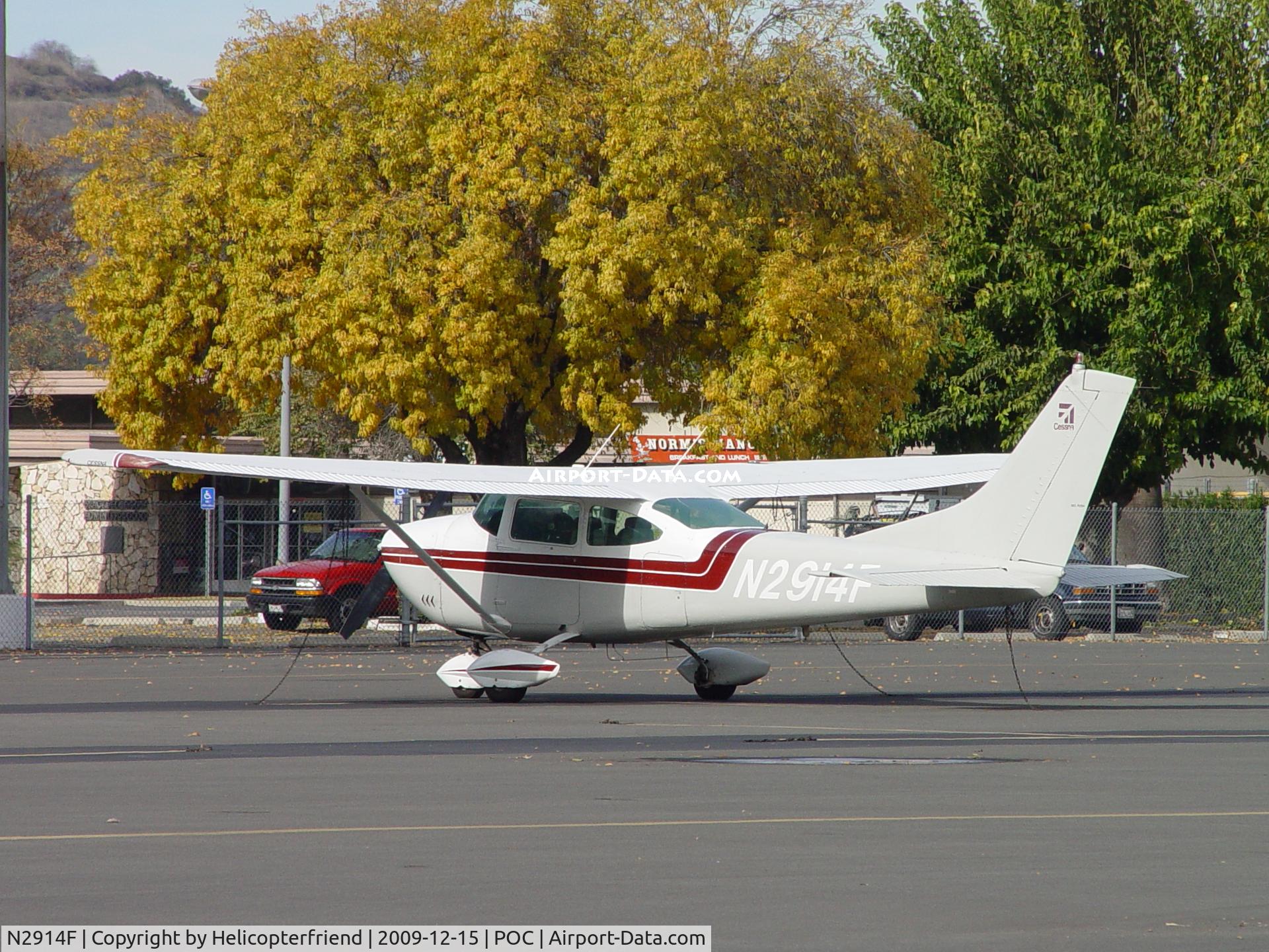 N2914F, 1965 Cessna 182J Skylane C/N 18257014, Tied down in transient parking