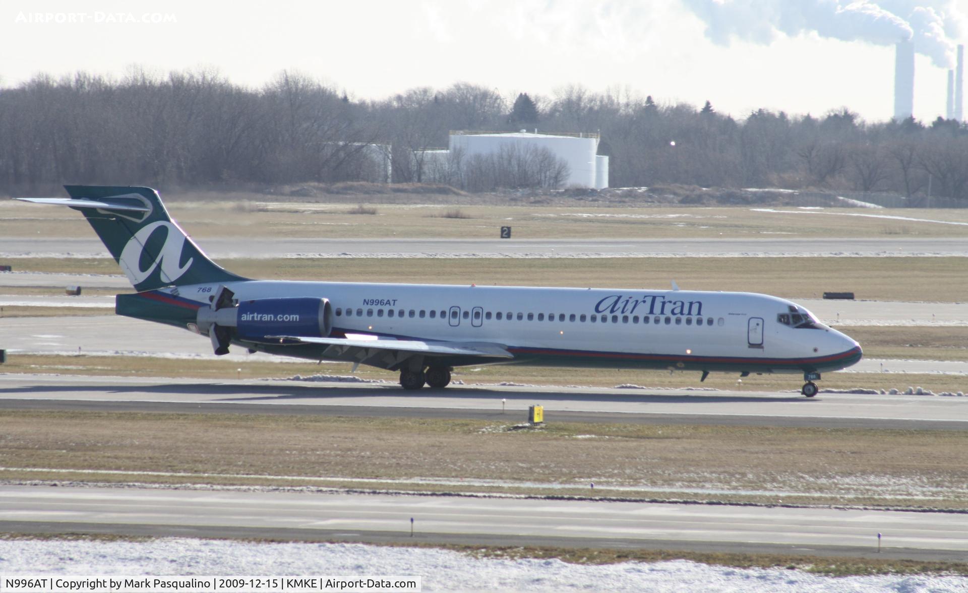 N996AT, 2002 Boeing 717-200 C/N 55140, Boeing 717-200