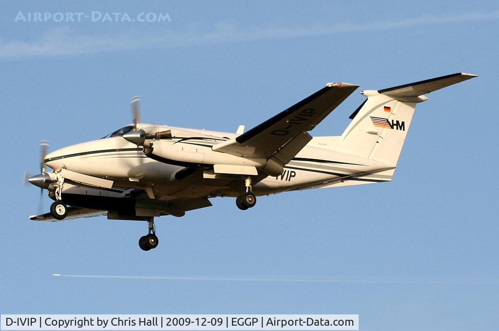 D-IVIP, 1999 Raytheon B200 King Air C/N BB-1672, VHM Schul- und Charterflug