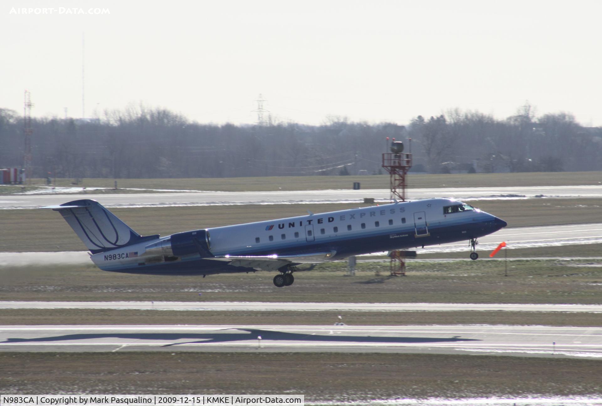N983CA, 1997 Canadair CRJ-100ER (CL-600-2B19) C/N 7169, CL-600-2B19
