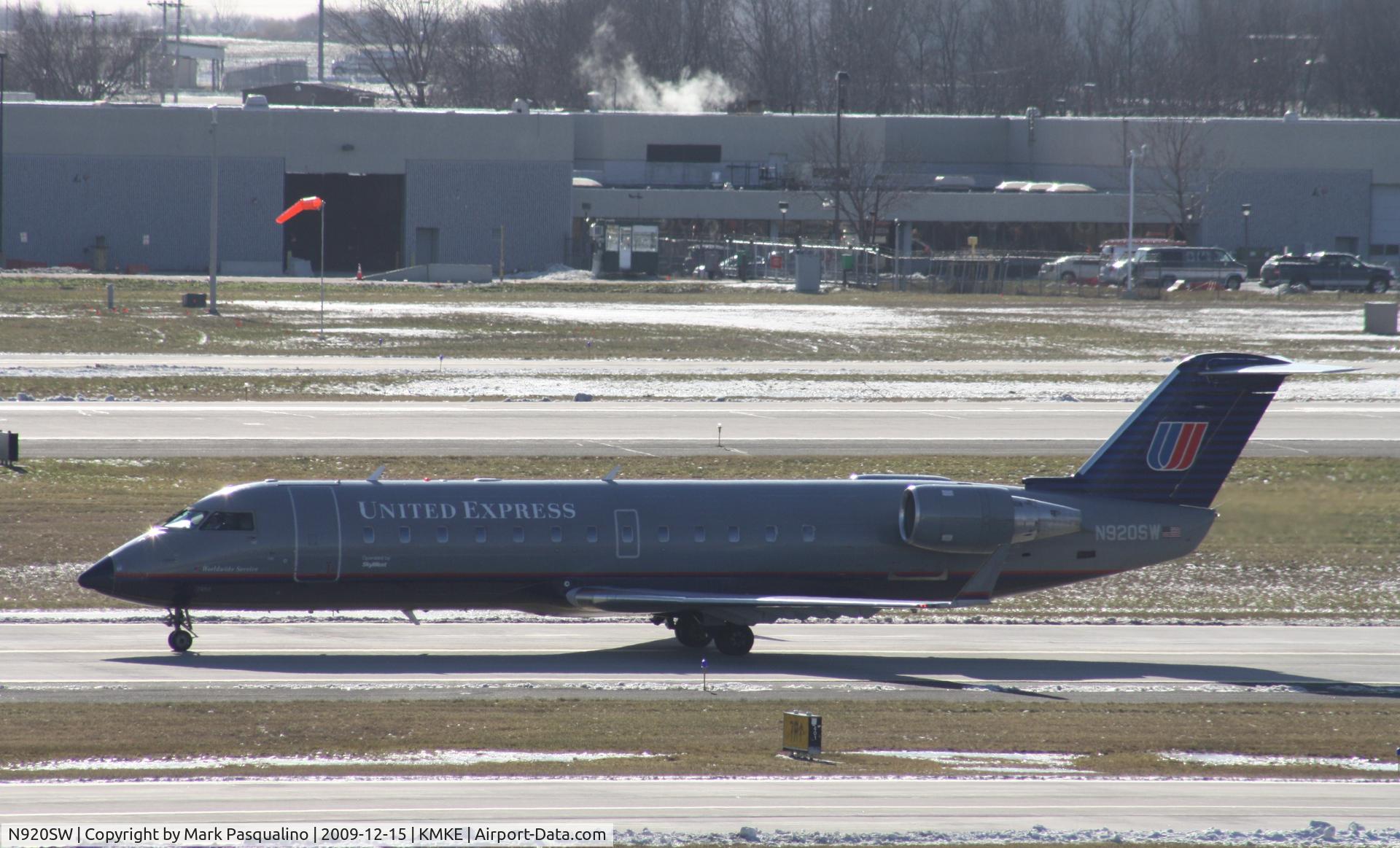 N920SW, 2002 Bombardier CRJ-200LR (CL-600-2B19) C/N 7660, CL-600-2B19