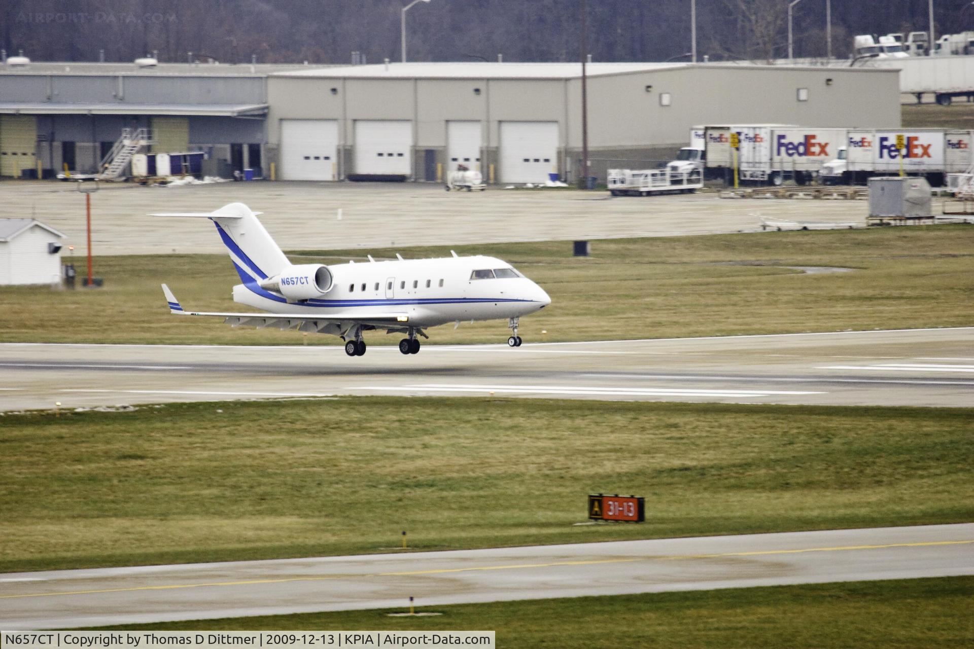 N657CT, 2006 Bombardier Challenger 604 (CL-600-2B16) C/N 5665, N657CT ready to touchdown