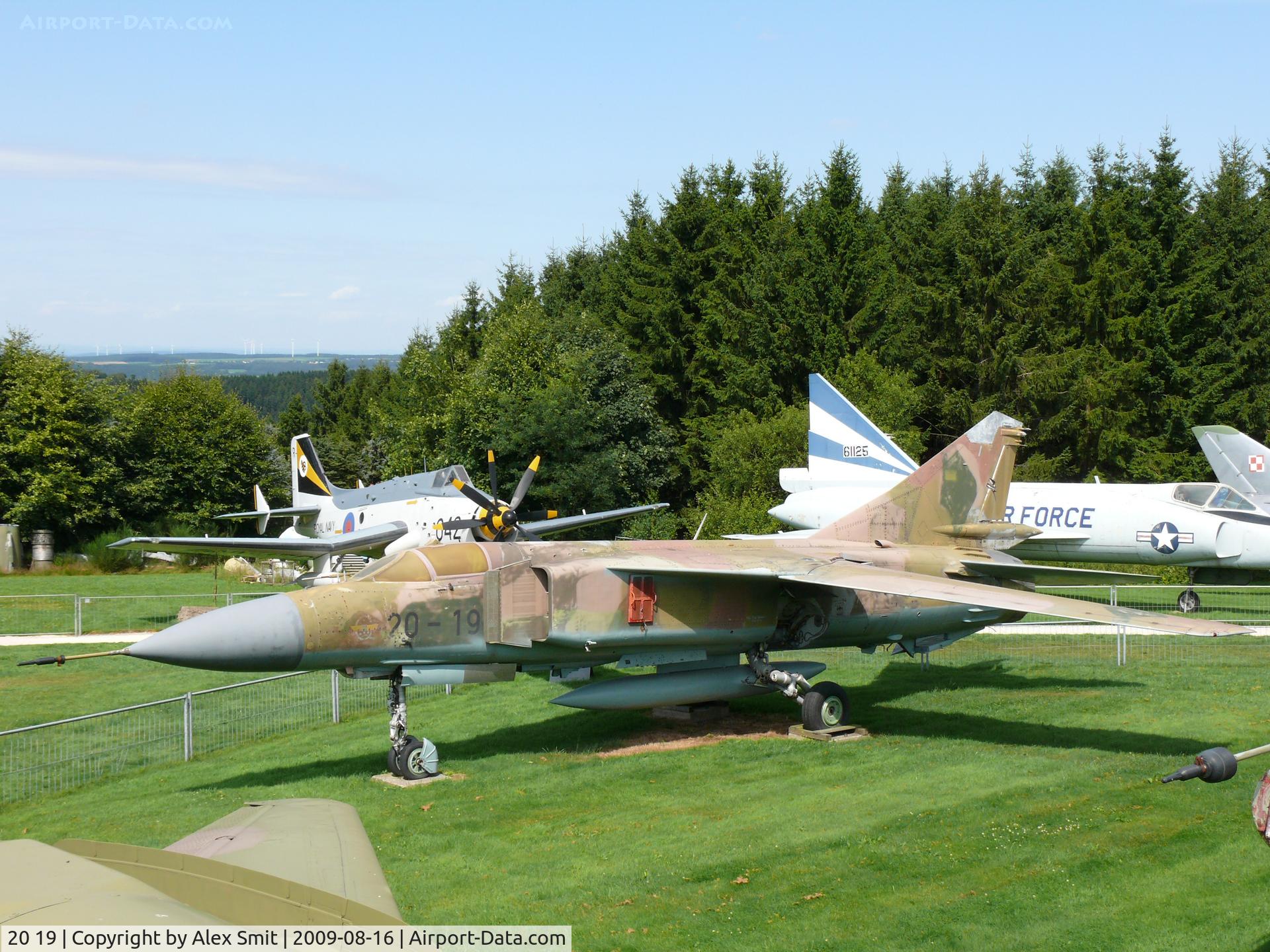 20 19, Mikoyan-Gurevich MiG-23ML C/N 0390324617, Mikoyan Guerevich Mig23ML Flogger 20+19 German Air Force in ther Hermerskeil Museum Flugausstellung Junior
