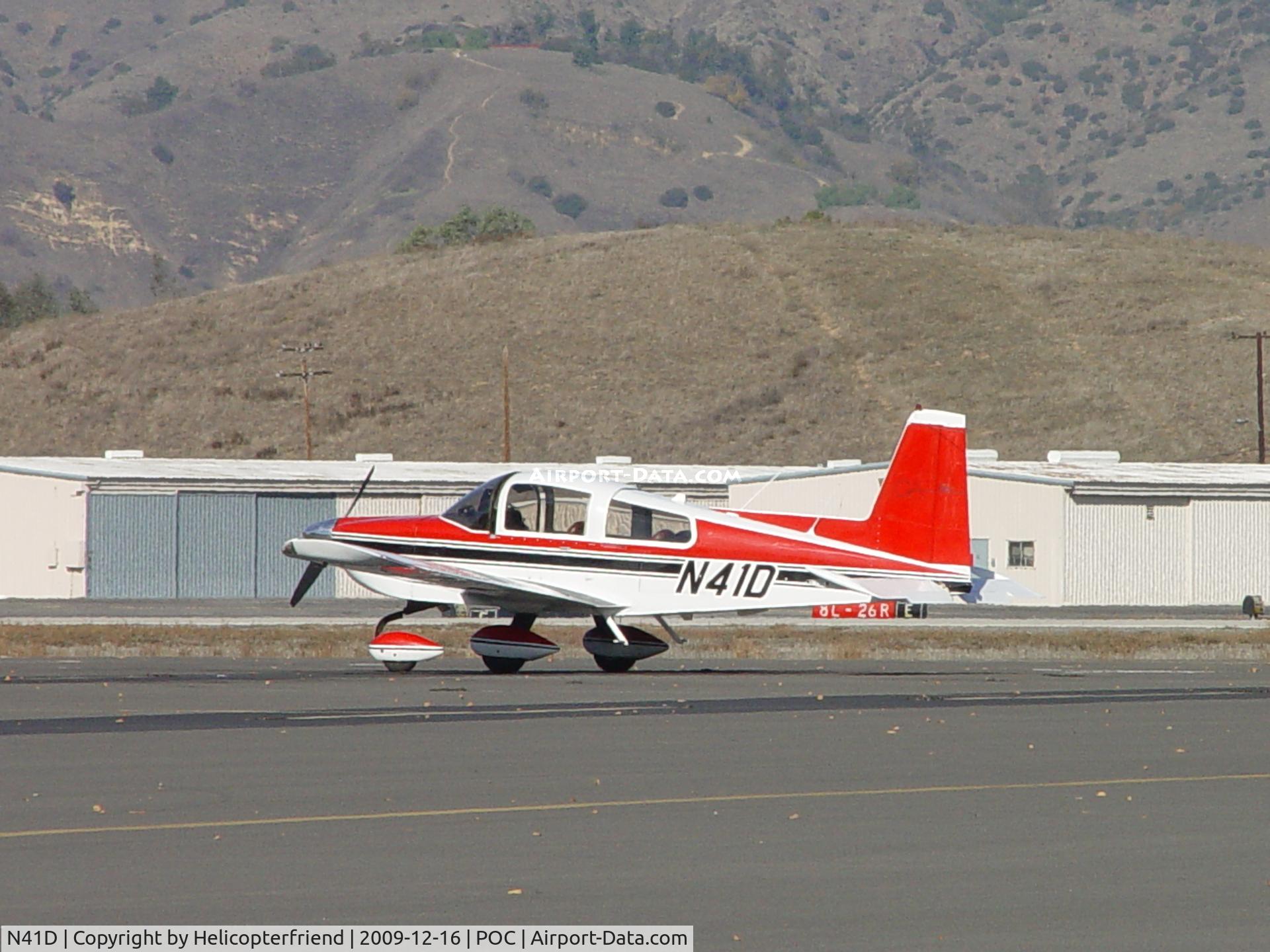N41D, 1978 Gulfstream American Corp AA-5B C/N AA5B0993, Parked at Brackett transient parking