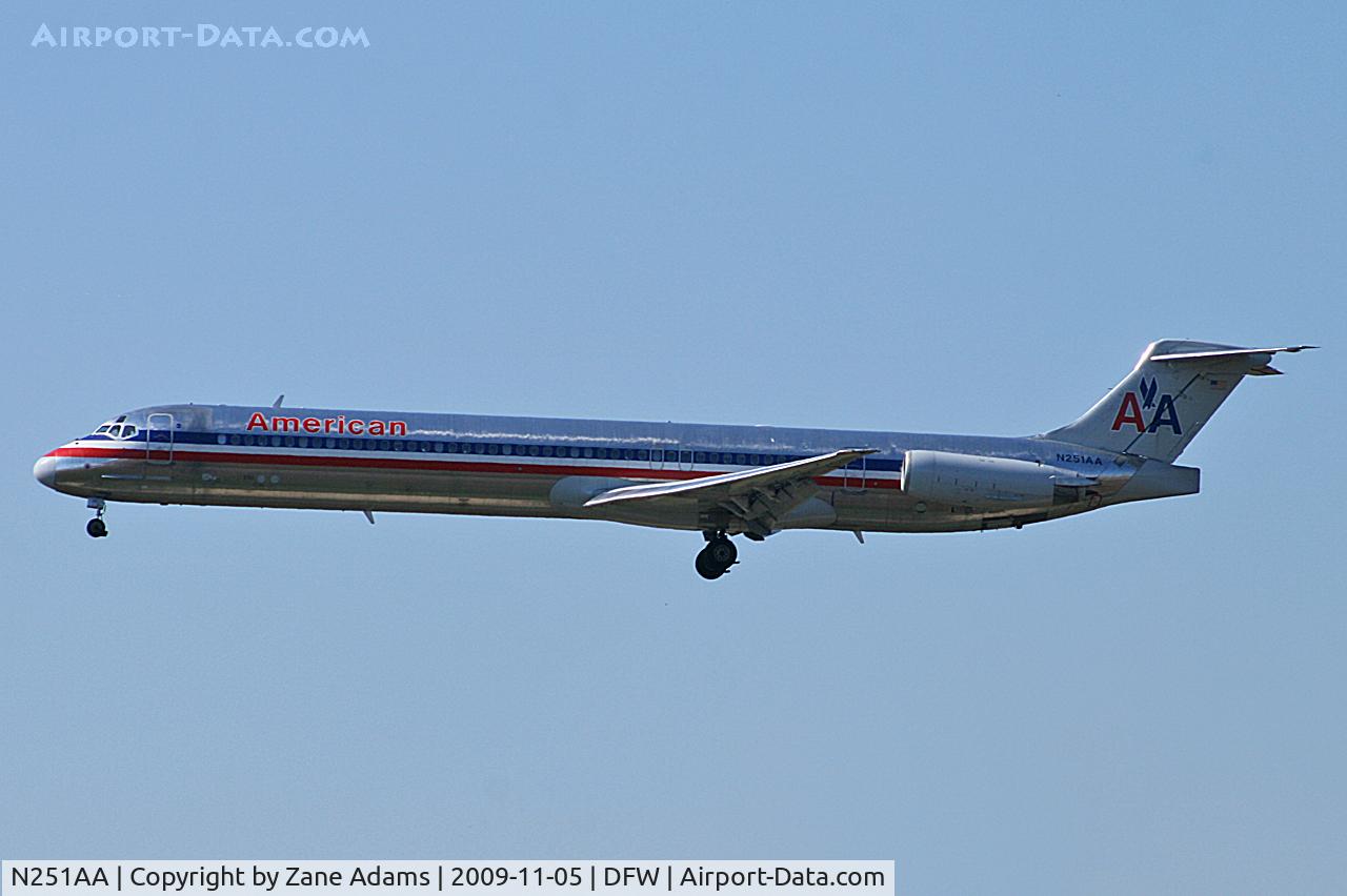 N251AA, 1984 McDonnell Douglas MD-82 (DC-9-82) C/N 49270, American Airlines at DFW