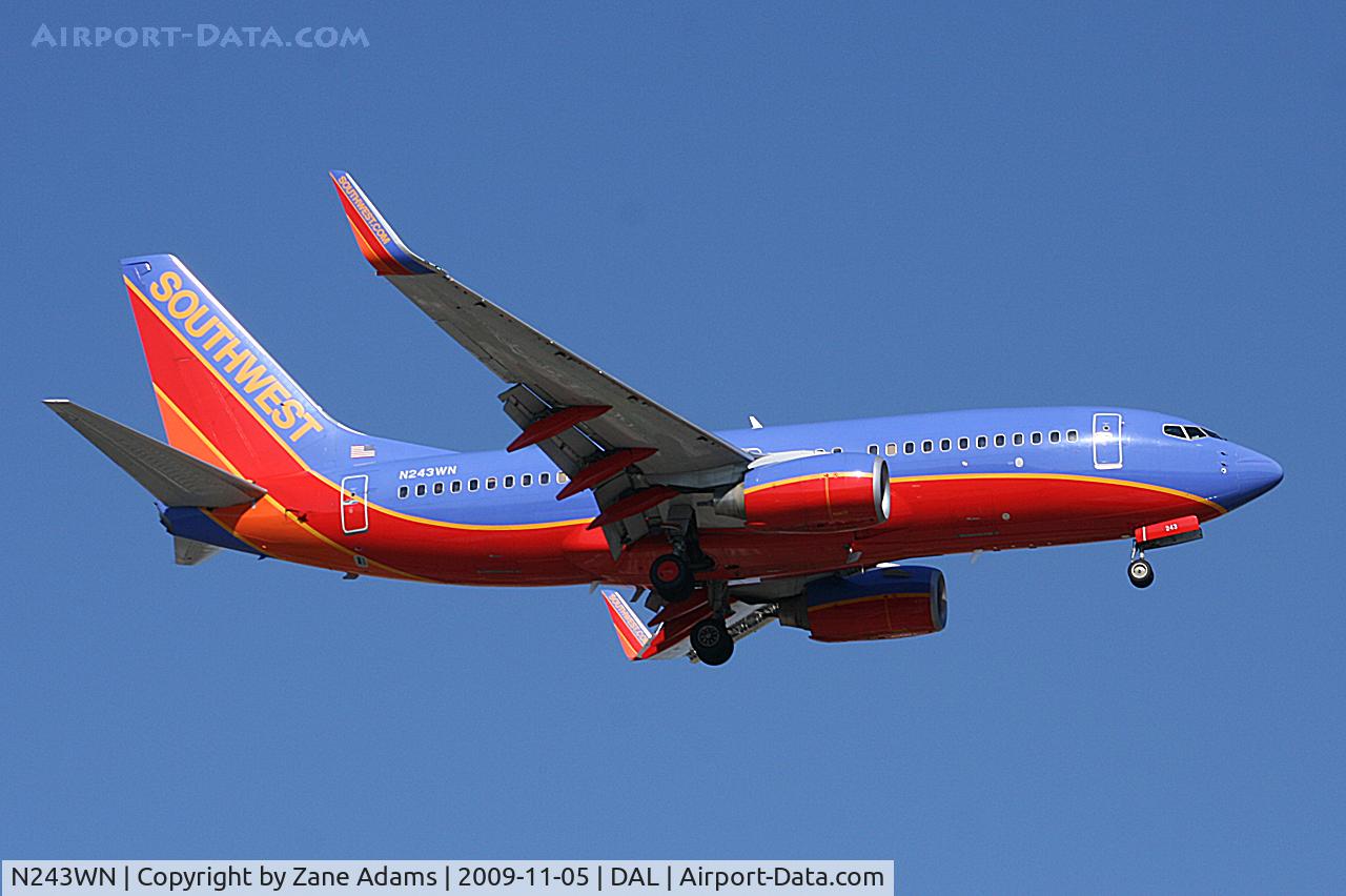 N243WN, 2006 Boeing 737-7H4 C/N 34863, Southwest Airlines at Love Field - Dallas