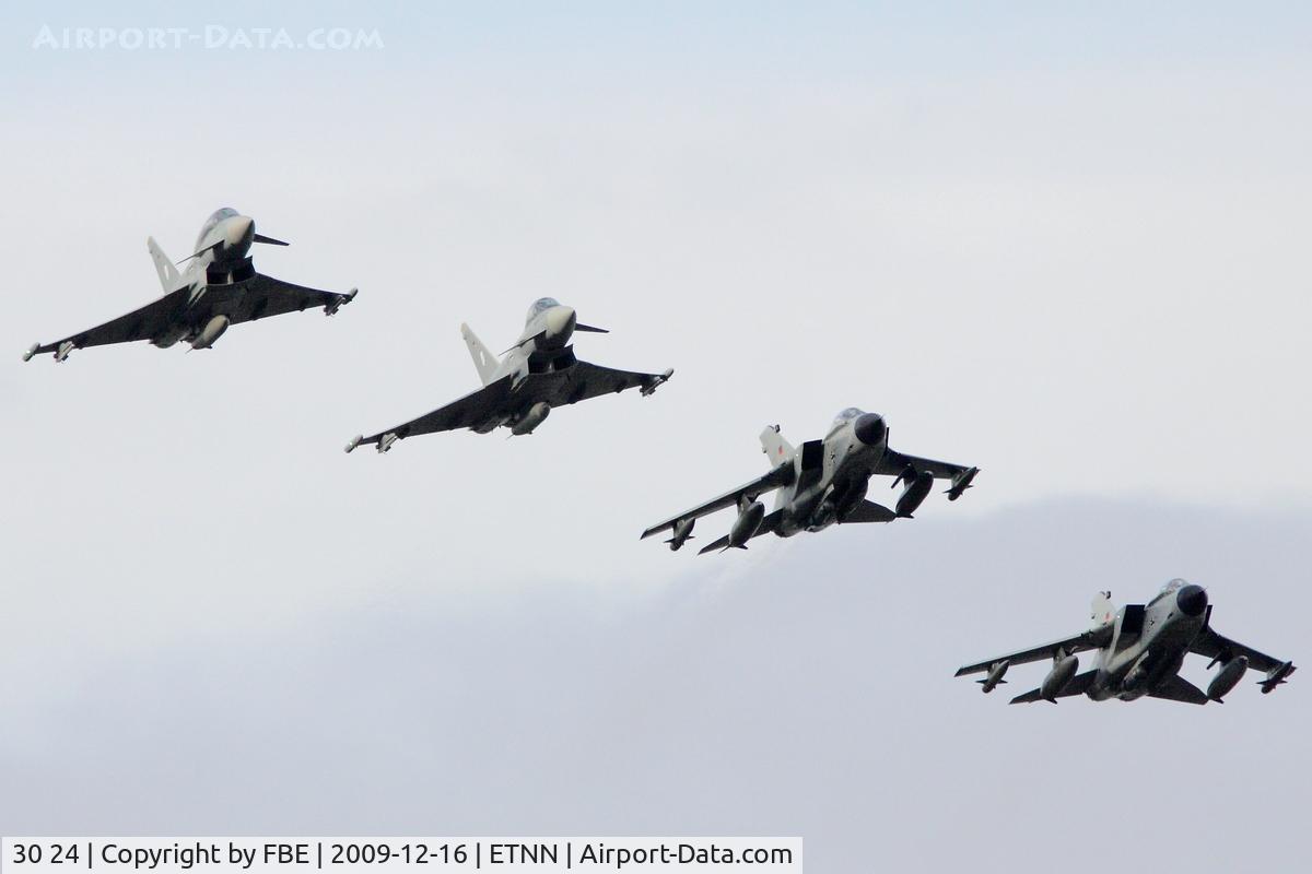 30 24, 2006 Eurofighter EF-2000 Typhoon T C/N GT010, Eurofighter 